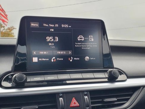 Used 2023 Kia Forte LXS image 16