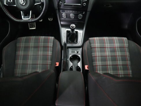 Used 2015 Volkswagen GTI S image 15
