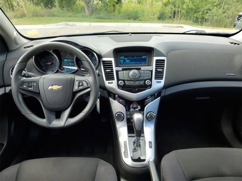 Used 2015 Chevrolet Cruze LT image 14