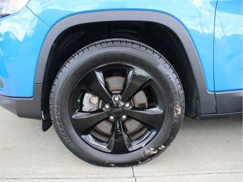 Certified 2020 Jeep Cherokee Latitude Plus image 34