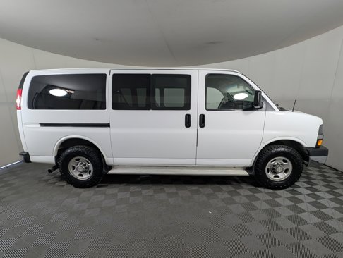 Used 2016 Chevrolet Express 3500 LT w/ LT Preferred Equipment Group image 8