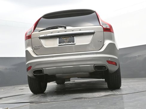 Used 2016 Volvo XC60 T6 w/ Proximity Package image 39