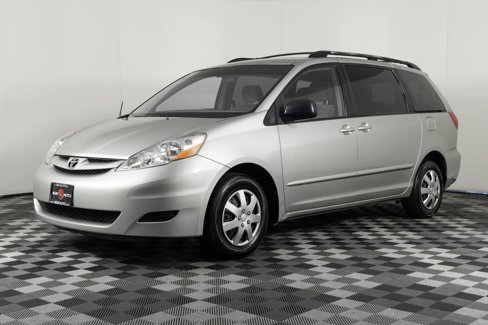 Used 2008 Toyota Sienna LE image 1