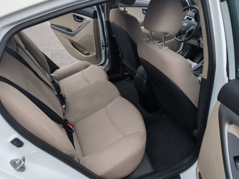 Used 2016 Hyundai Elantra SE image 13