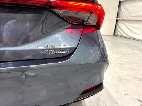 Used 2020 Toyota Avalon Limited image 77