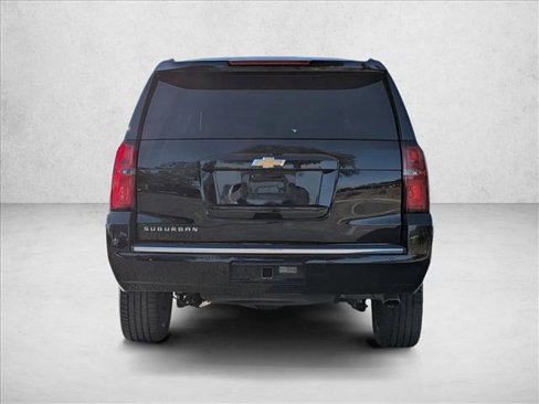 Used 2016 Chevrolet Suburban LTZ image 6