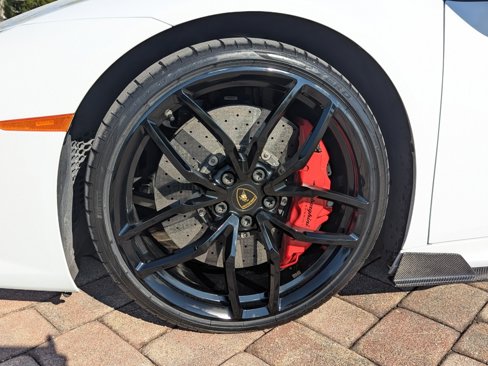 Used 2017 Lamborghini Huracan LP 610-4 image 43