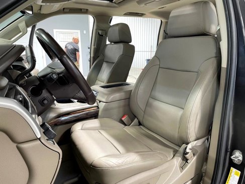 Used 2016 GMC Yukon XL SLT w/ Open Road Package image 10