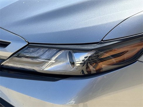 Used 2021 Toyota Camry XSE w/ Cold Weather Package image 9
