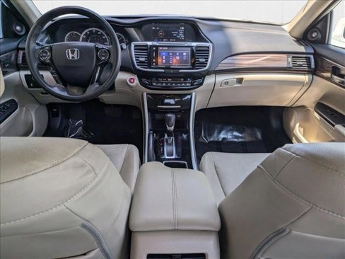 Used 2017 Honda Accord EX-L image 17