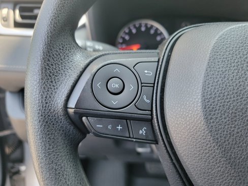Used 2019 Toyota RAV4 LE image 25