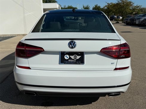Used 2018 Volkswagen Passat 3.6 image 4