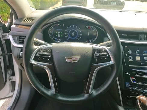 Used 2016 Cadillac XTS Premium image 13