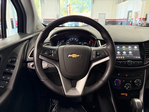 Used 2019 Chevrolet Trax LT w/ LT Convenience Package image 33