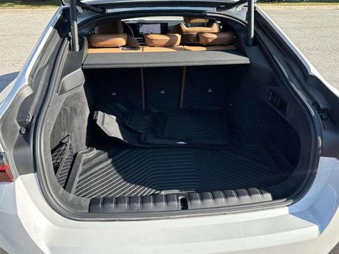Certified 2023 BMW i4 eDrive40 w/ M Sport Package image 18