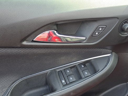 Used 2019 Chevrolet Cruze LT image 31