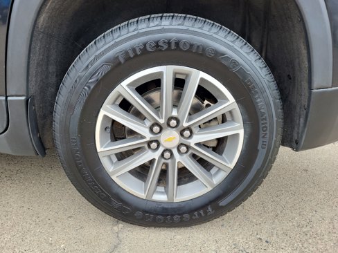 Used 2022 Chevrolet Traverse LT w/ LPO, Floor Liner Package image 11