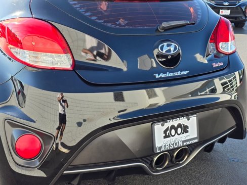 Used 2016 Hyundai Veloster Turbo image 13