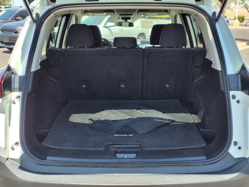 Used 2021 Nissan Rogue S image 15