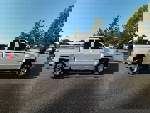 Used 2018 Chevrolet Silverado 1500 LT w/ Trailering Package image 9