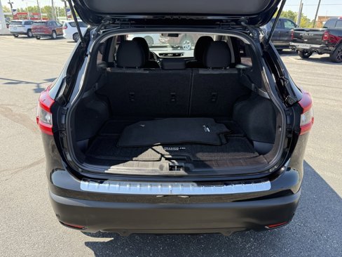 Used 2020 Nissan Rogue Sport SV w/ All-Weather Package image 22