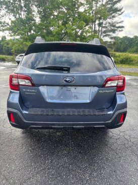 Used 2018 Subaru Outback 2.5i Limited image 7