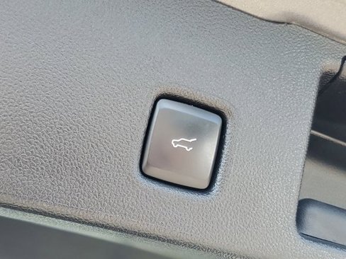 Used 2022 Ford Escape SEL image 10