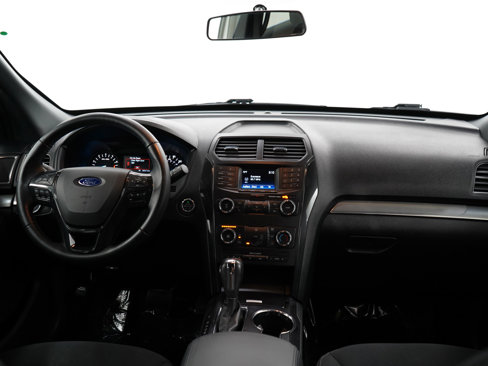 Used 2019 Ford Explorer XLT image 14