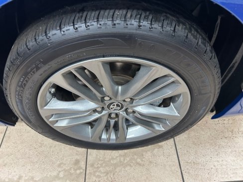 Used 2017 Toyota Camry SE image 17