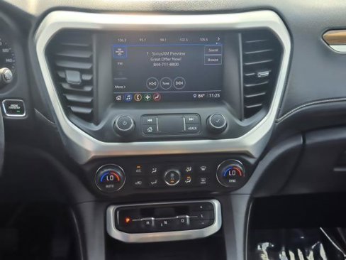 Used 2020 GMC Acadia SLE w/ LPO, Floor Liner Package image 23