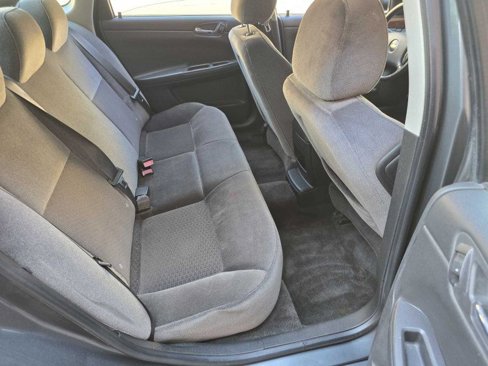 Used 2010 Chevrolet Impala LT image 7