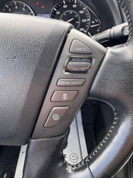 Used 2020 Nissan Armada SL w/ Premium Package image 36