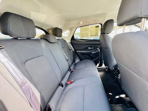 Used 2019 Jaguar E-PACE image 13