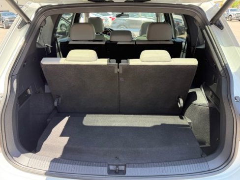 Used 2019 Volkswagen Tiguan SEL R-Line w/ 3rd Row Seat Package image 29