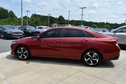 Used 2023 Hyundai Elantra Limited image 8