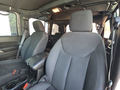 Used 2017 Jeep Wrangler Unlimited Sport w/ Connectivity Group image 18