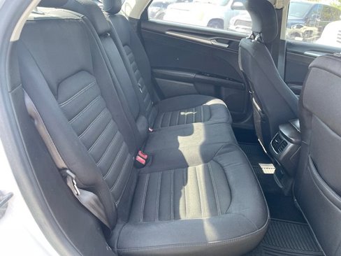 Used 2014 Ford Fusion SE image 13