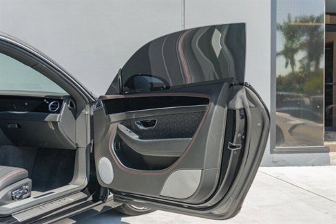 Used 2020 Bentley Continental GT V8 image 50