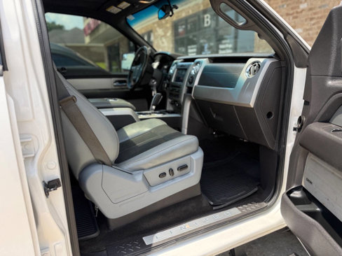 Used 2011 Ford F150 Lariat Limited image 30