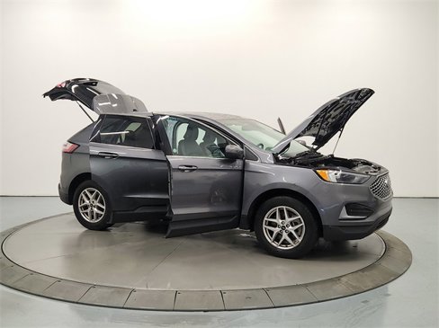 Used 2024 Ford Edge SEL image 16