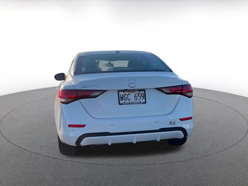 Used 2021 Nissan Sentra SV image 11