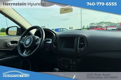 Used 2018 Jeep Compass Latitude w/ Popular Equipment Group image 26