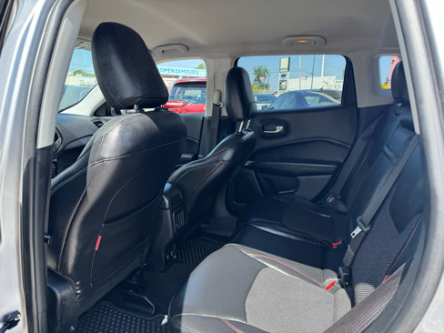 Used 2018 Jeep Compass Trailhawk image 8