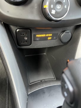 Used 2022 Chevrolet Trax LT w/ Redline Edition image 33