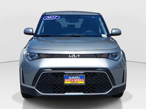 Used 2023 Kia Soul S image 2