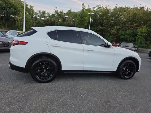 Used 2021 Alfa Romeo Stelvio Sprint w/ Sun & Sound Package image 14