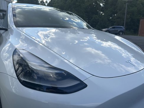 Used 2022 Tesla Model Y Performance image 16