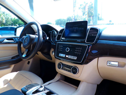 Used 2017 Mercedes-Benz GLE 350 w/ Premium 2 Package image 39