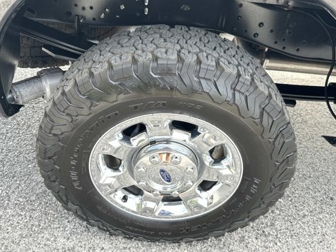 Used 2016 Ford F250 XLT w/ XLT Premium Package image 8