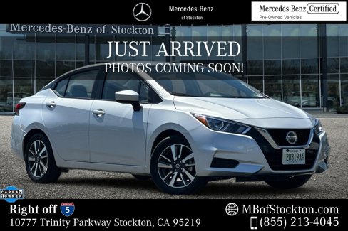 Used 2022 Nissan Versa SV image 1